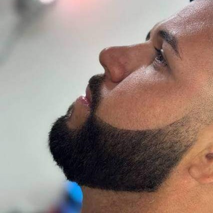 Máquina + Barba e Pigmentação
